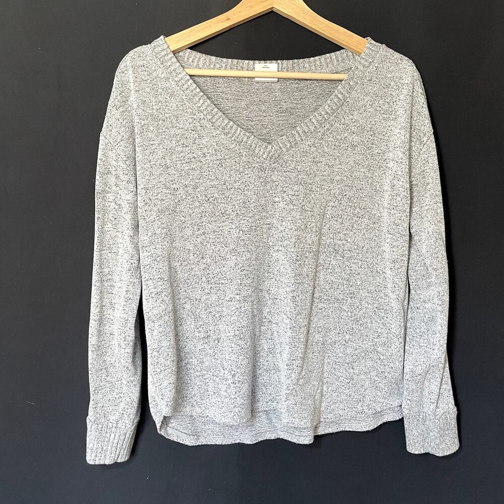 Soma v-neck gray fleece sweater women's small rayon top cozy capsule wardrobe